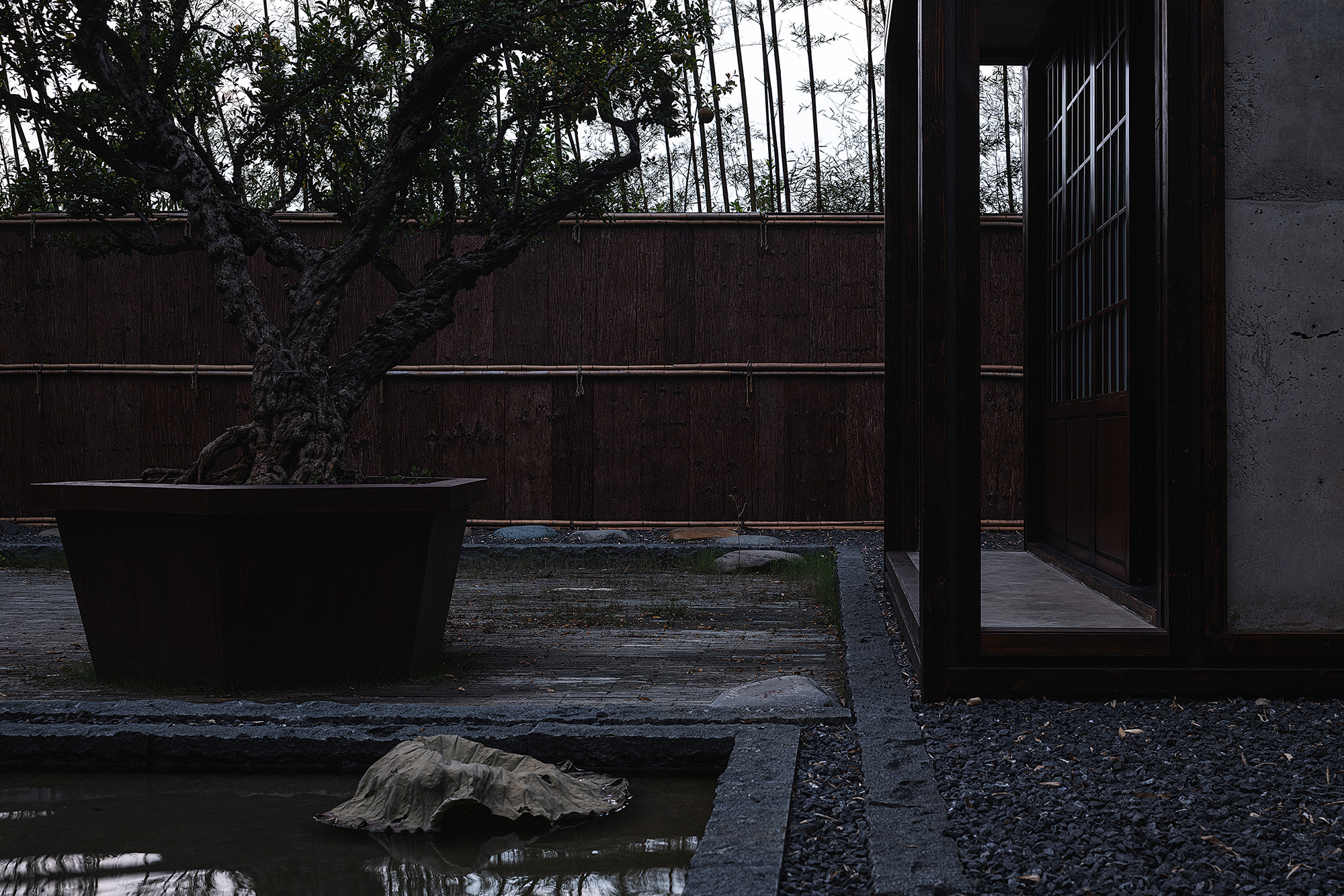 a dramatic oriental atmosphere at a teahouse in chengdu: project by ...