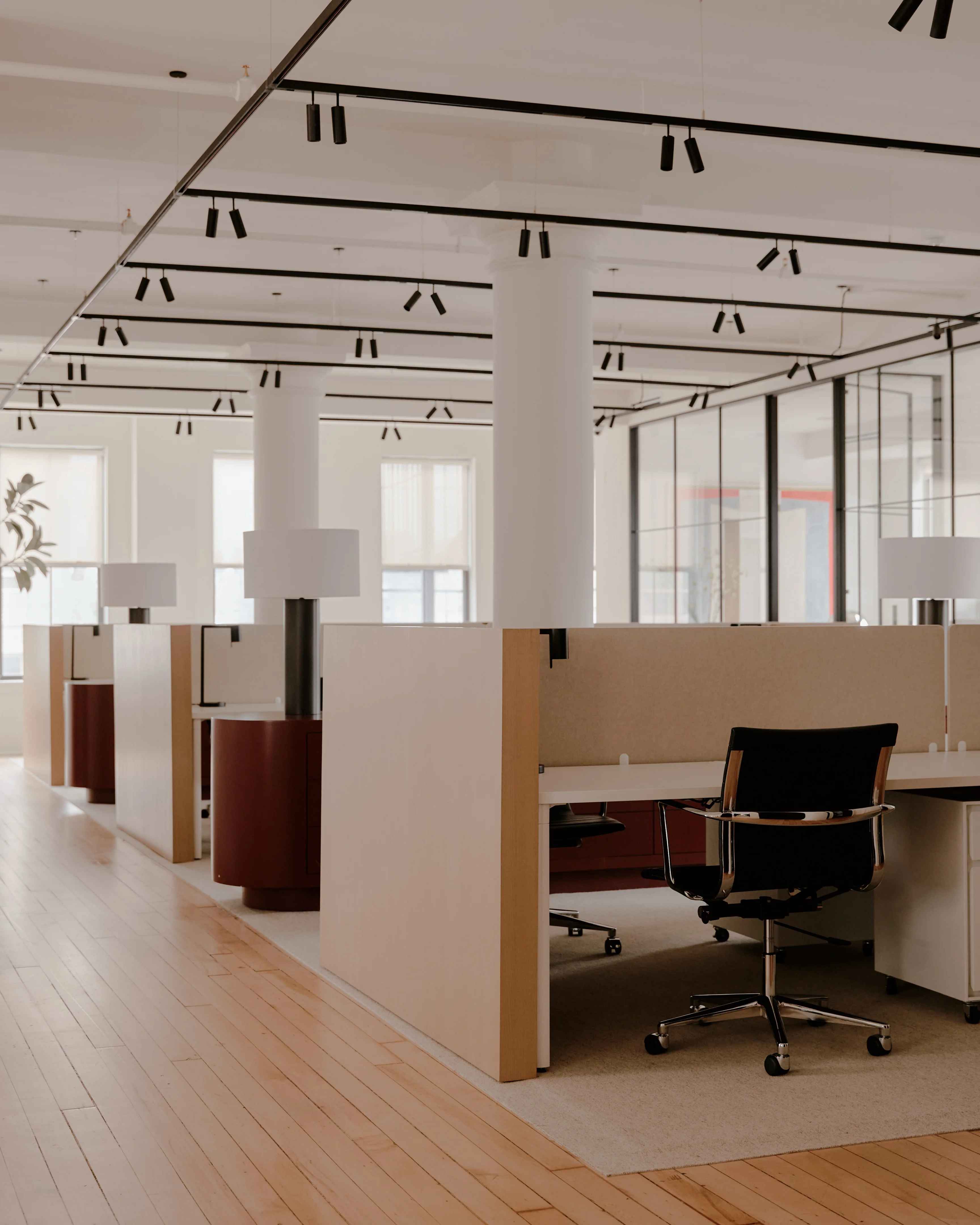 inside elmo studios’ warmly reimagined furniture.com hq in new york ...
