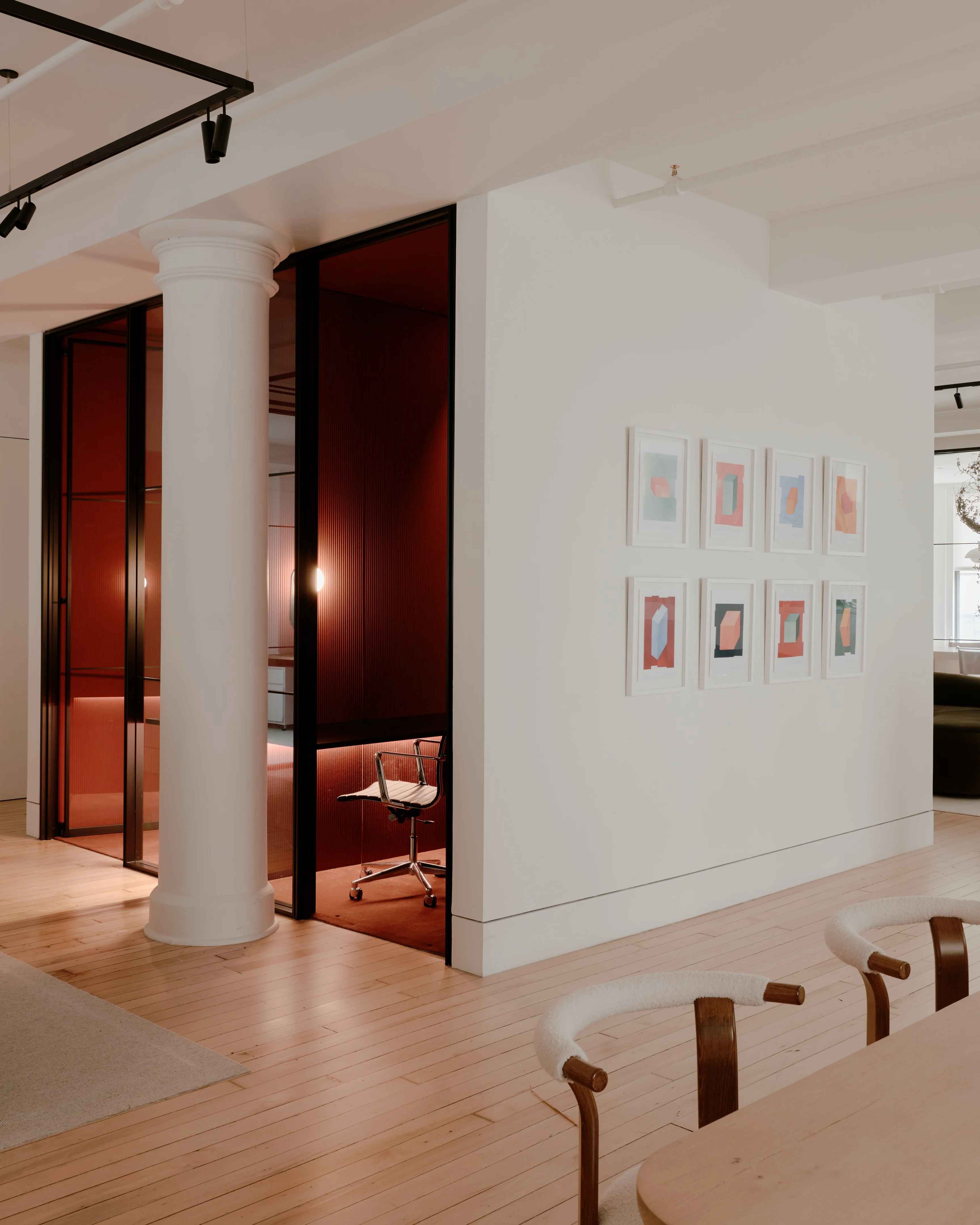 inside elmo studios’ warmly reimagined furniture.com hq in new york ...