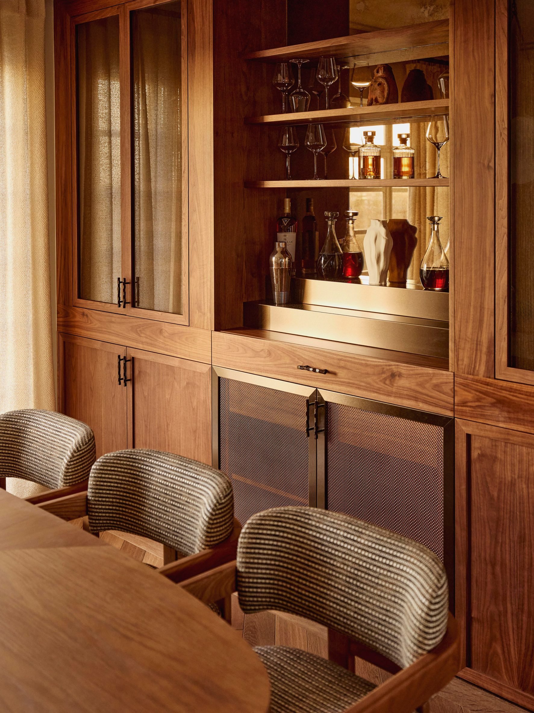 uncanny studio reimagines london penthouse with art deco and midcentury ...